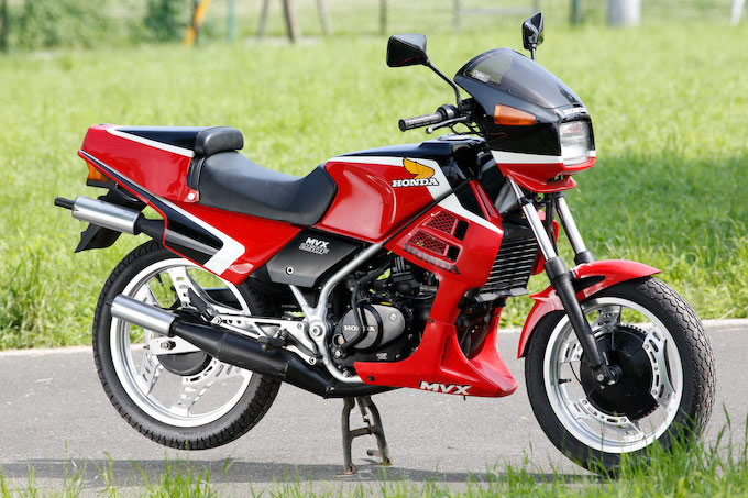 ホンダ MVX250Fの画像