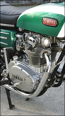 1960年代の雰囲気を色濃く残すエンジンデザインは、1980年のXS650スペシャルにまで採用された長寿エンジンだ。